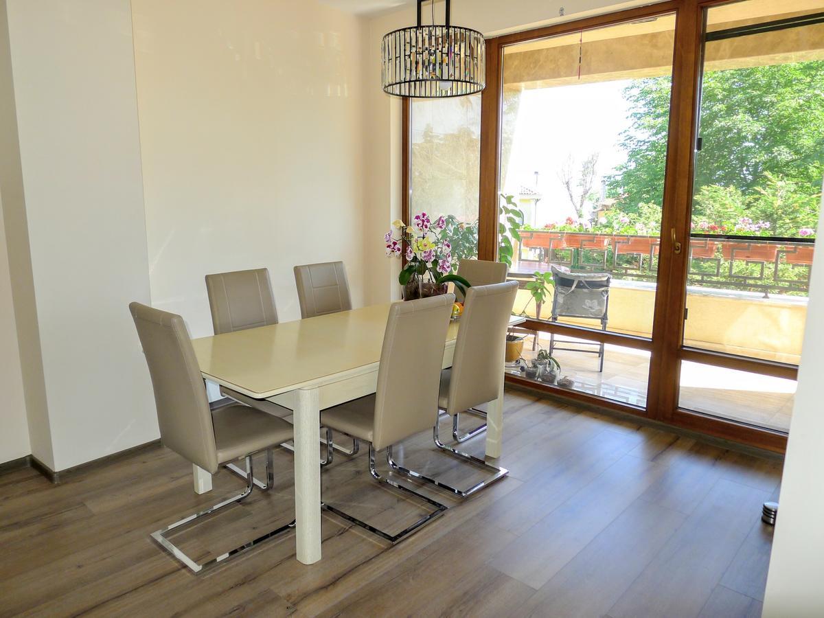 Sea Garden Lux Apartment Varna Luaran gambar